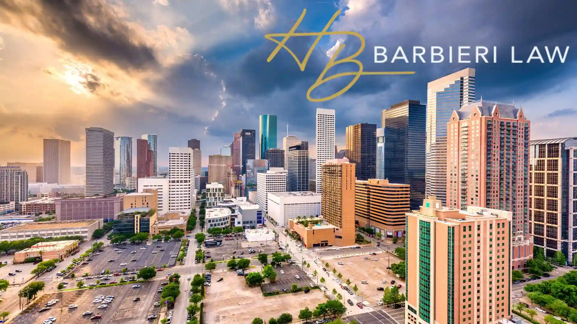 Skyline of a metropolitan downtown in Texas, where residents need criminal defense services.